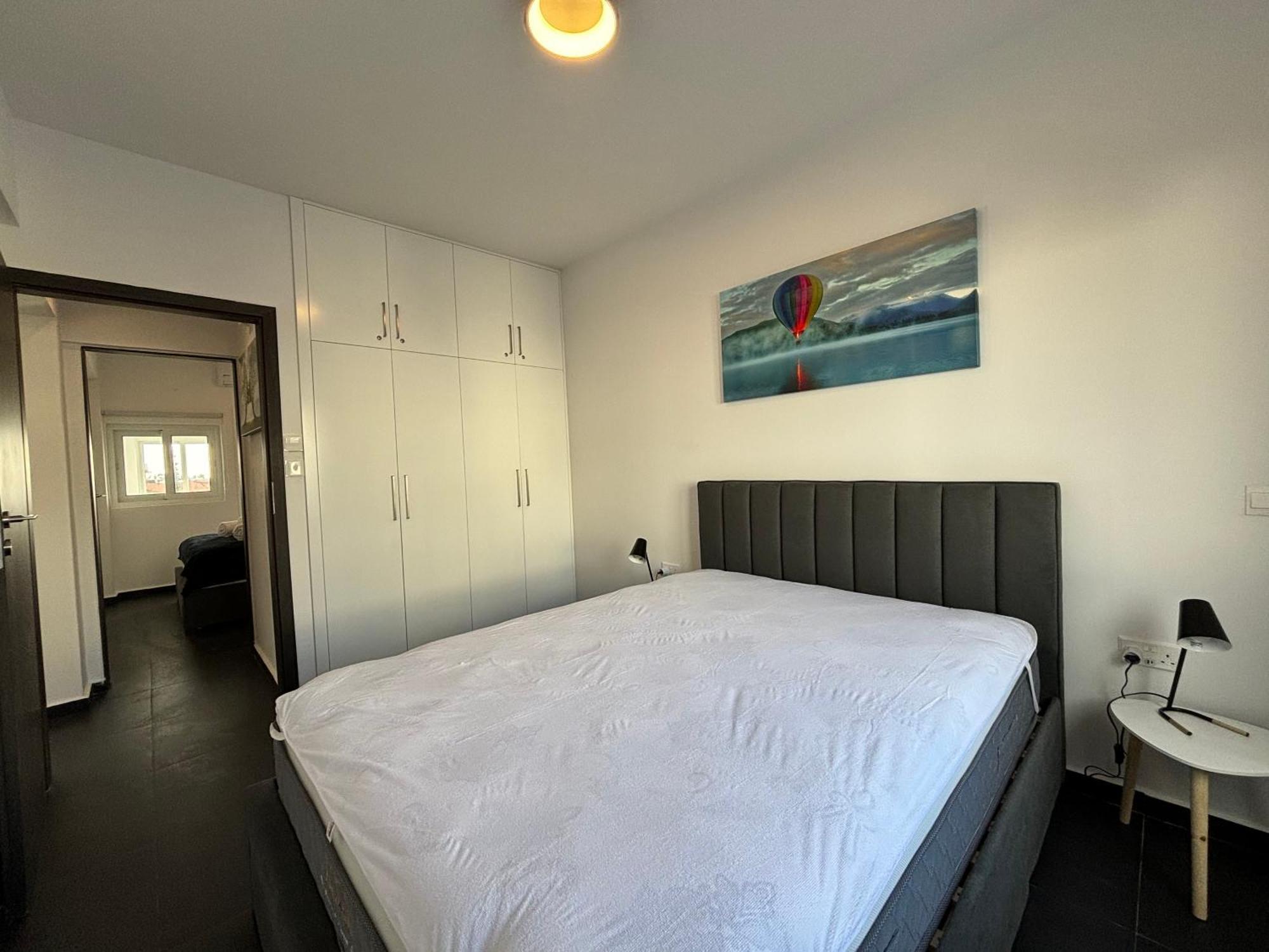 Venus Seaview 2B, Rooftop, Prime Location, 파포스 외부 사진
