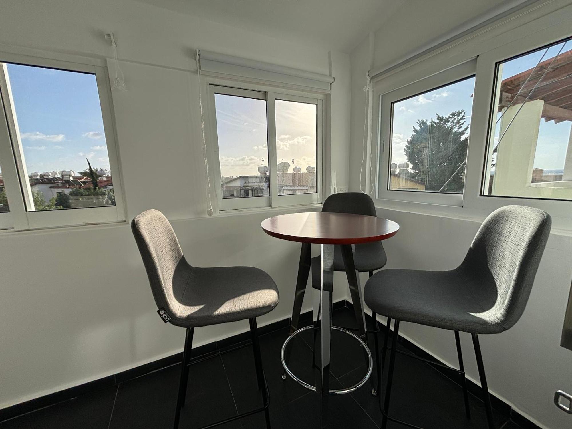 Venus Seaview 2B, Rooftop, Prime Location, 파포스 외부 사진
